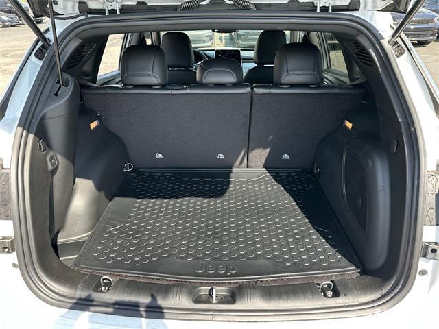 new 2025 Jeep Compass car, priced at $35,715