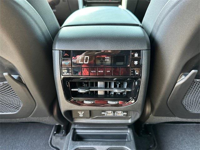 new 2025 Jeep Grand Cherokee L car, priced at $54,240