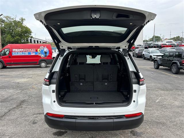 new 2024 Jeep Grand Cherokee L car, priced at $50,080