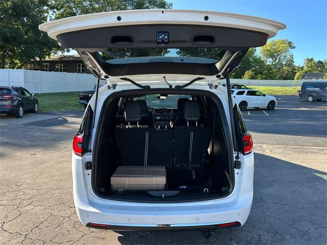new 2025 Chrysler Pacifica car, priced at $48,615