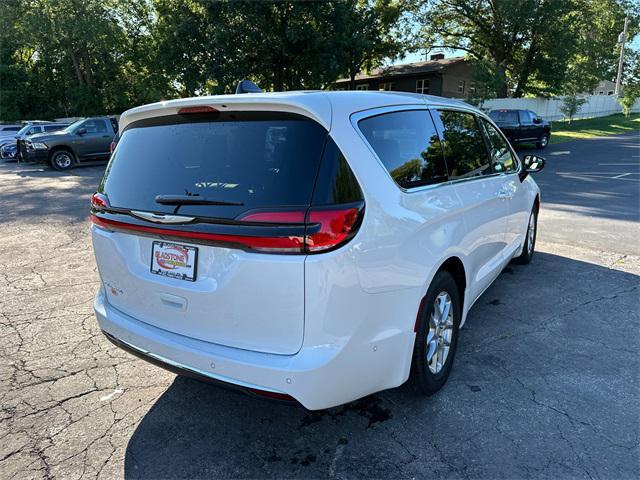 new 2025 Chrysler Pacifica car, priced at $48,615