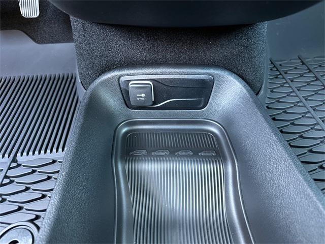 new 2025 Chrysler Pacifica car, priced at $48,615