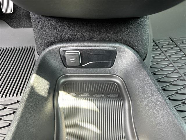 new 2025 Chrysler Pacifica car, priced at $48,615