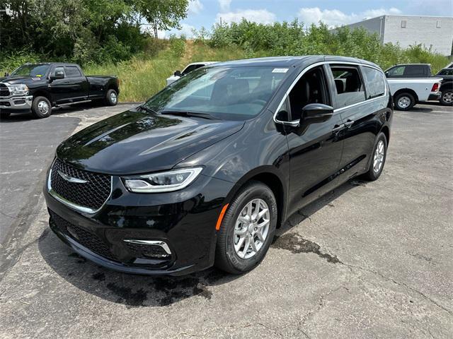 new 2025 Chrysler Pacifica car, priced at $48,615