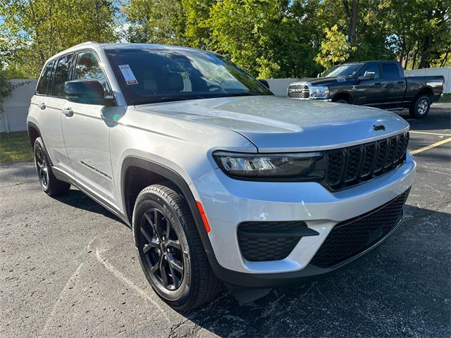 used 2023 Jeep Grand Cherokee car, priced at $34,430