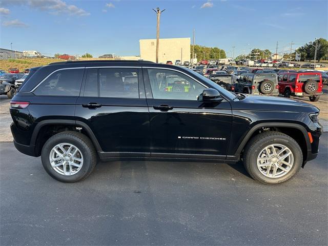 new 2025 Jeep Grand Cherokee car, priced at $44,170
