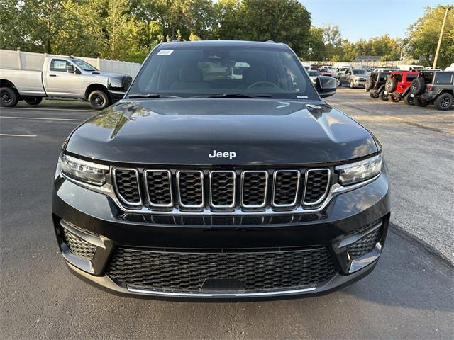 new 2025 Jeep Grand Cherokee car, priced at $44,170