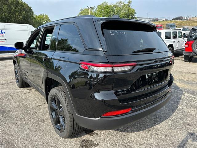 new 2024 Jeep Grand Cherokee car, priced at $49,175