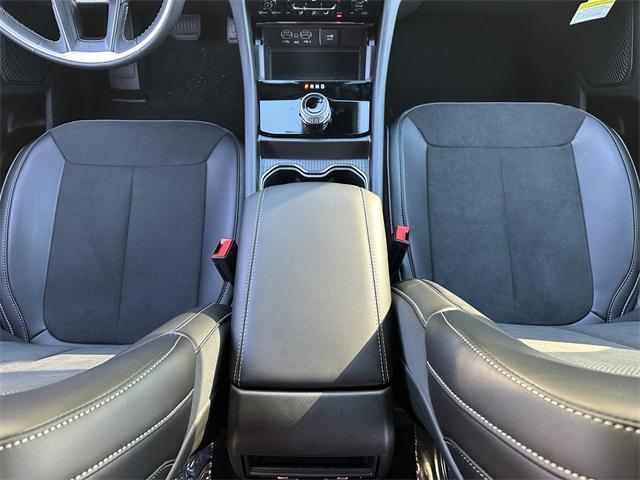 new 2025 Jeep Grand Cherokee car, priced at $49,370