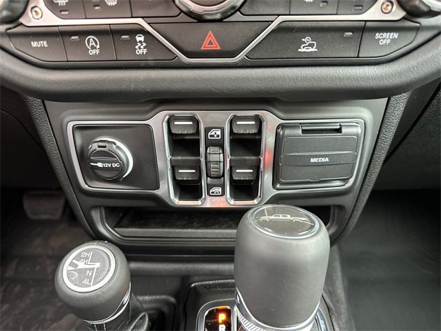 new 2025 Jeep Gladiator car, priced at $49,155