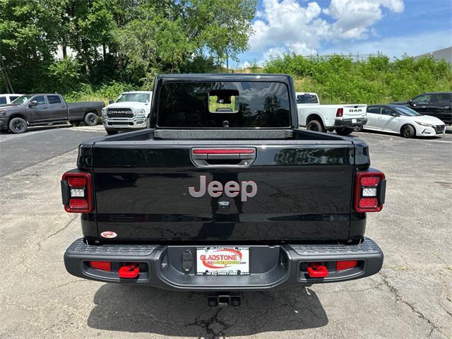 new 2025 Jeep Gladiator car, priced at $61,020
