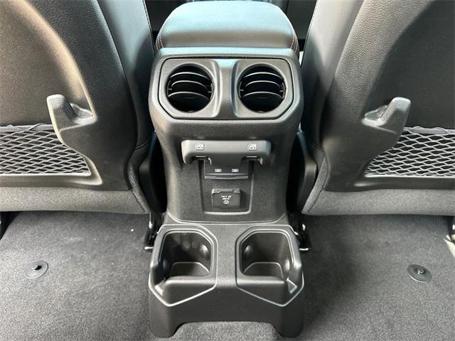 new 2025 Jeep Gladiator car, priced at $61,020