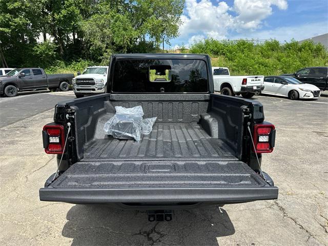 new 2025 Jeep Gladiator car, priced at $61,020