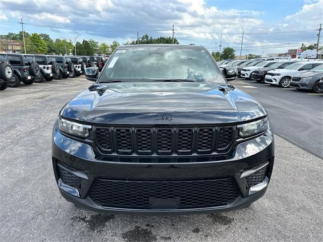 new 2024 Jeep Grand Cherokee car, priced at $48,525