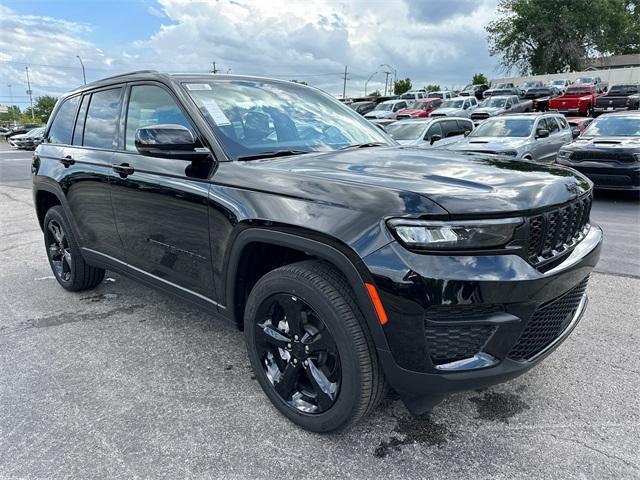 new 2024 Jeep Grand Cherokee car, priced at $48,525