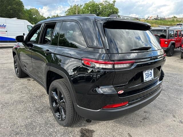 new 2024 Jeep Grand Cherokee car, priced at $48,525