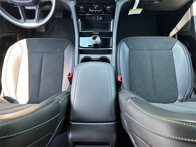 new 2025 Jeep Grand Cherokee car, priced at $47,725