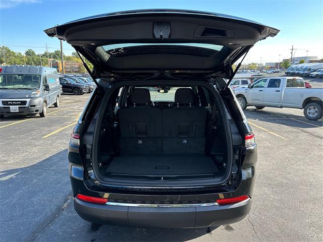 new 2024 Jeep Grand Cherokee L car, priced at $44,925