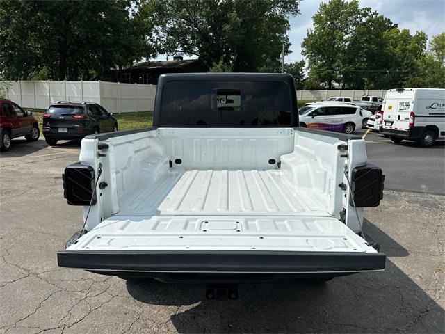 used 2021 Jeep Gladiator car, priced at $33,700