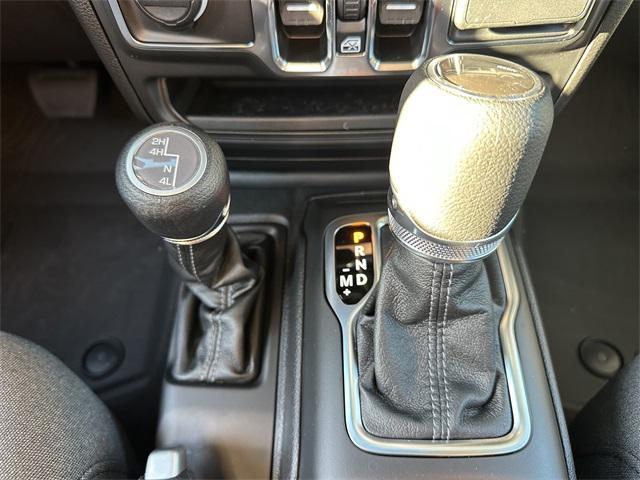 new 2025 Jeep Gladiator car, priced at $49,845