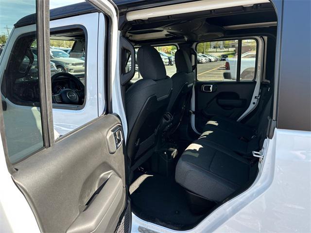 new 2025 Jeep Gladiator car, priced at $61,440