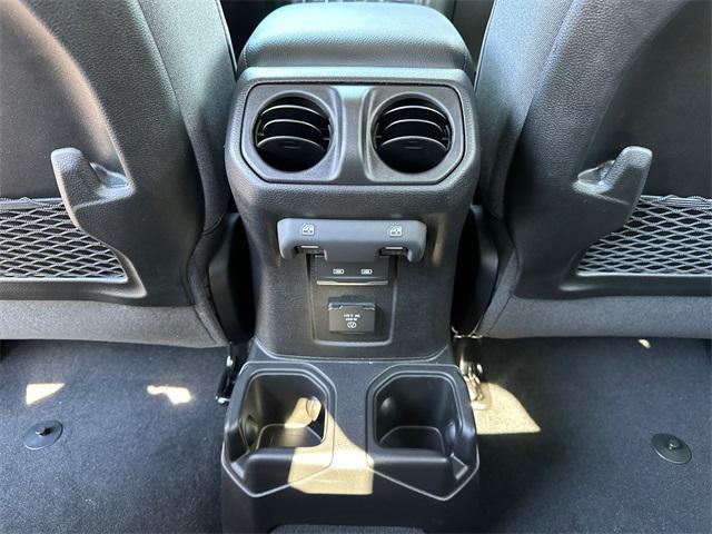 new 2025 Jeep Gladiator car, priced at $61,440