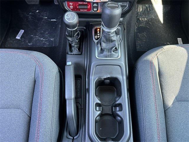 new 2025 Jeep Gladiator car, priced at $61,440