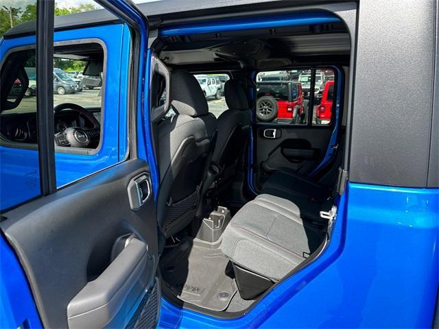 new 2024 Jeep Gladiator car, priced at $53,148