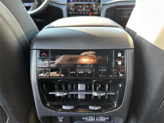 new 2025 Jeep Grand Cherokee L car, priced at $57,165