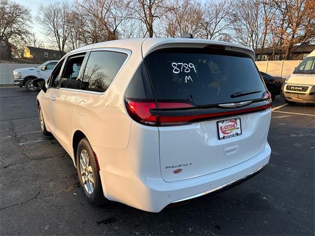 new 2025 Chrysler Pacifica car, priced at $44,145