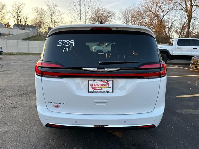 new 2025 Chrysler Pacifica car, priced at $44,145