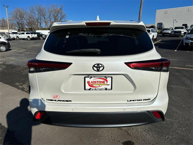 used 2021 Toyota Highlander car, priced at $34,800