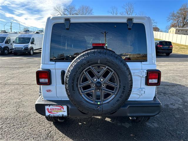 new 2025 Jeep Wrangler car, priced at $53,040