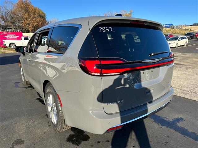 new 2025 Chrysler Pacifica car, priced at $49,530