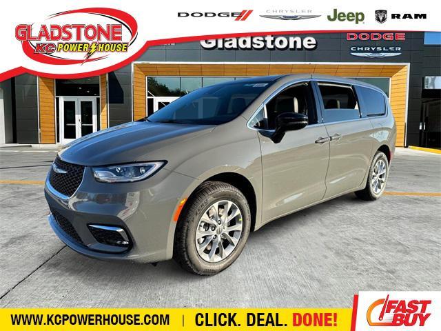 new 2025 Chrysler Pacifica car, priced at $49,530