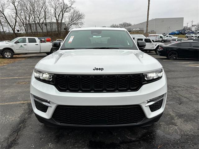 new 2025 Jeep Grand Cherokee car, priced at $51,940