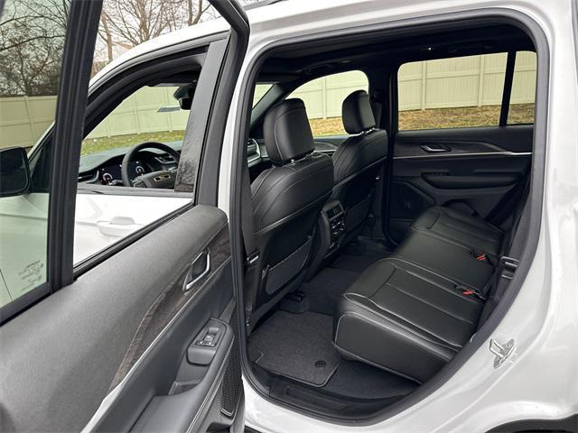 new 2025 Jeep Grand Cherokee car, priced at $51,940