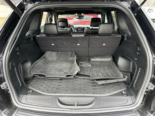 used 2021 Jeep Grand Cherokee car, priced at $33,980