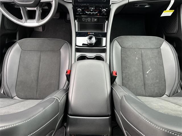 new 2025 Jeep Grand Cherokee L car, priced at $50,175