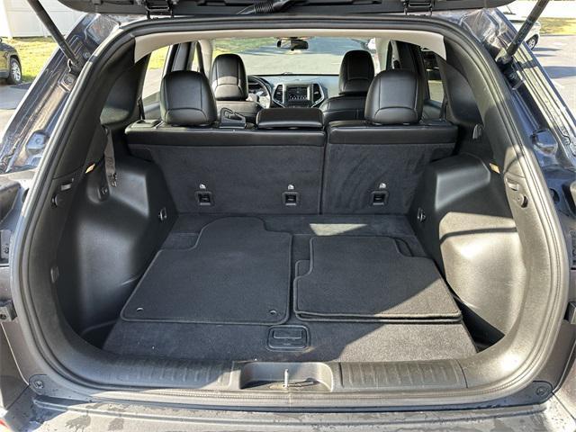 used 2019 Jeep Cherokee car, priced at $15,950