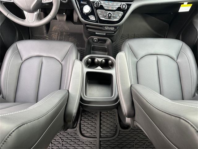 new 2025 Chrysler Pacifica car, priced at $51,610