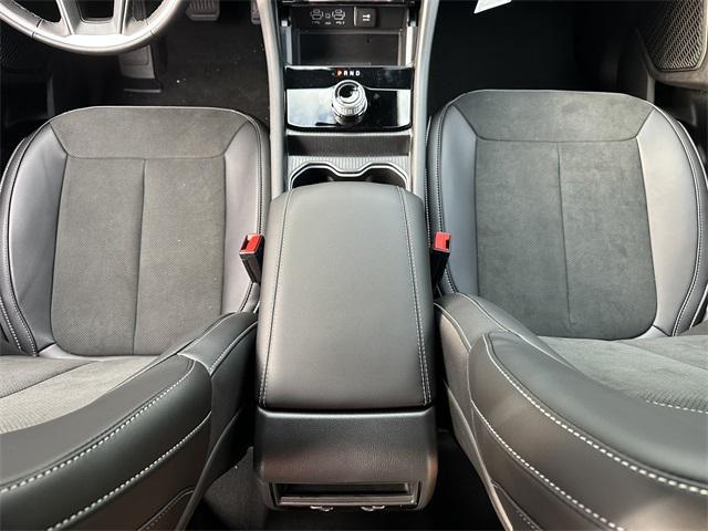 new 2025 Jeep Grand Cherokee car, priced at $47,280
