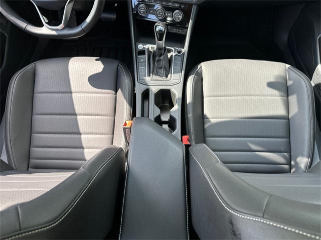 used 2024 Volkswagen Jetta car, priced at $22,700