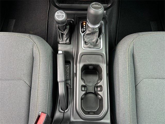 new 2025 Jeep Gladiator car, priced at $43,940