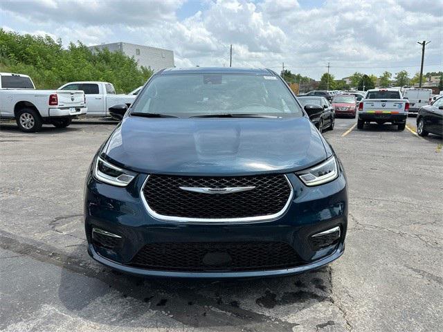 new 2025 Chrysler Pacifica car, priced at $49,110