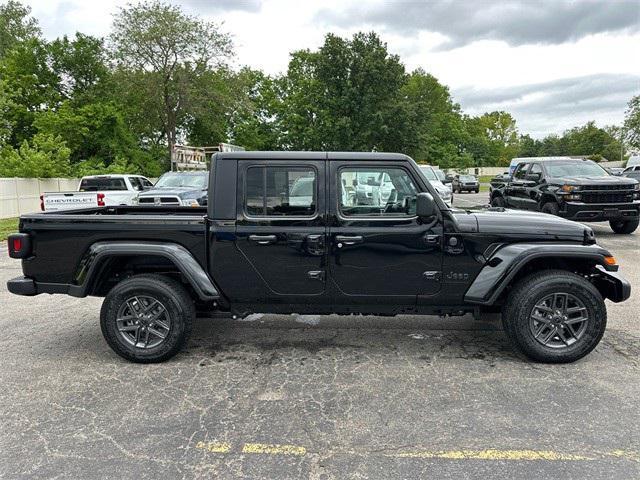 new 2025 Jeep Gladiator car, priced at $49,845