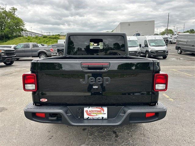 new 2025 Jeep Gladiator car, priced at $49,845