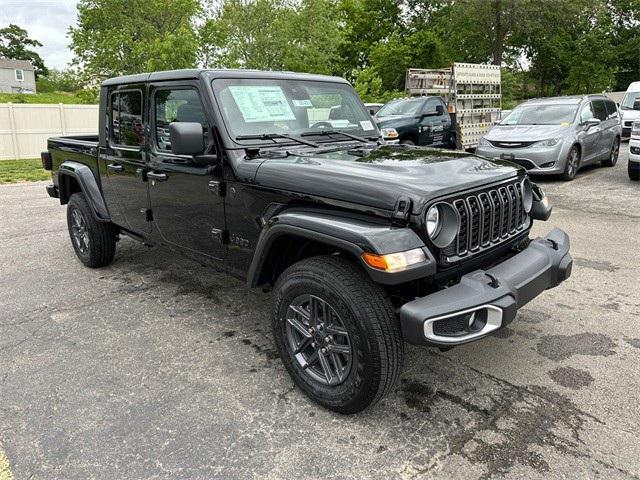 new 2025 Jeep Gladiator car, priced at $49,845