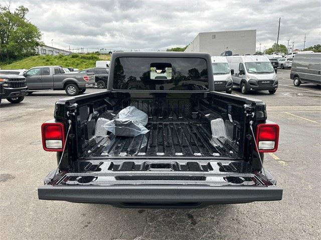 new 2025 Jeep Gladiator car, priced at $49,845
