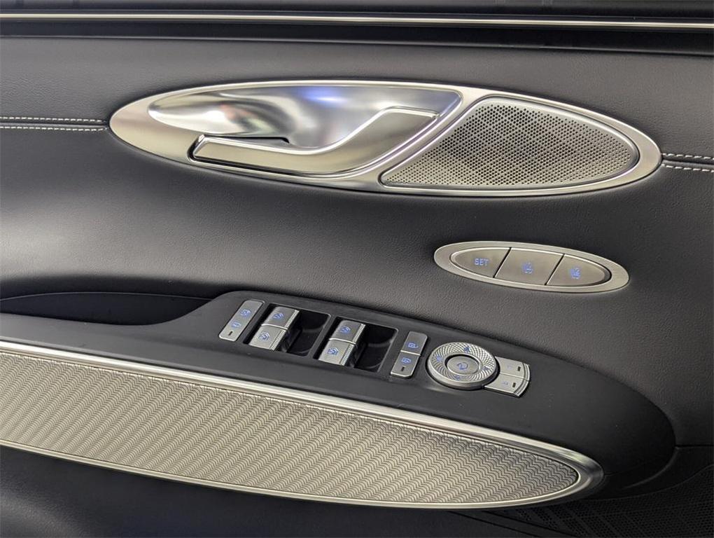 new 2025 Genesis GV70 car, priced at $53,760